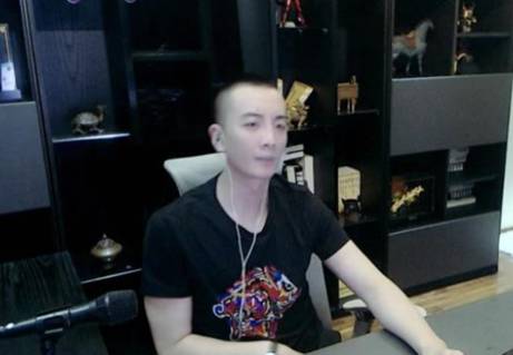 七夜：R骗了我一百万！