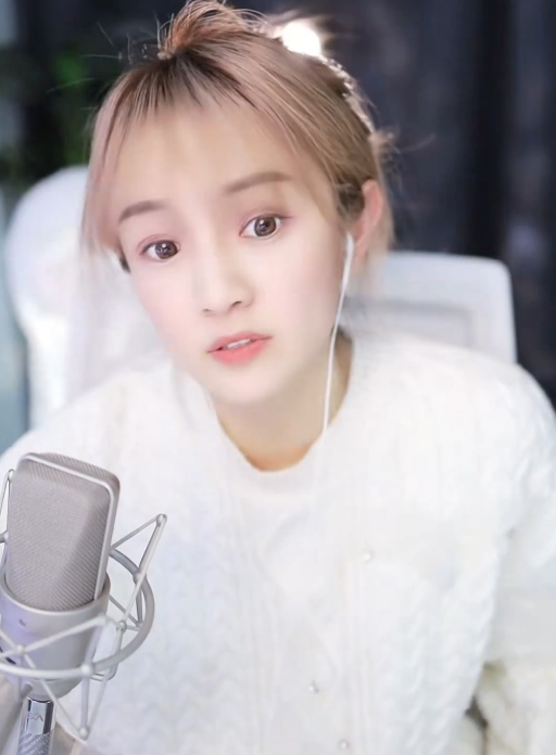 VP都不玩了！文儿唏嘘频道实力