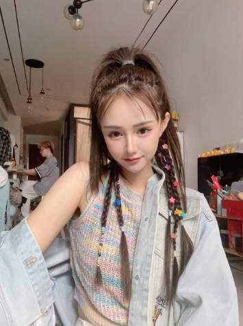 蛙哥重磅力挺，她是未来之星