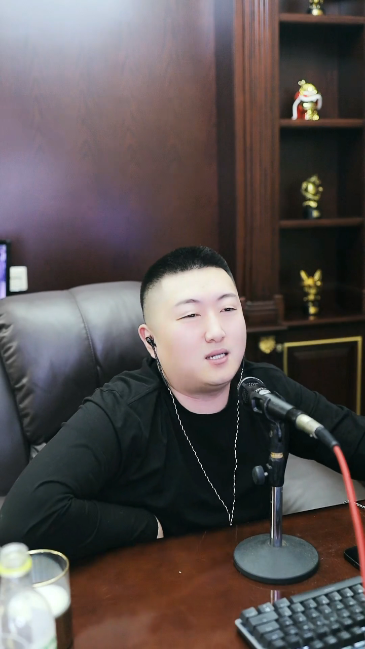 小洲：我直播间的任何vp都不会下掉的