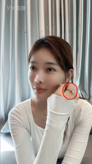 已领证！恭喜芮甜甜！