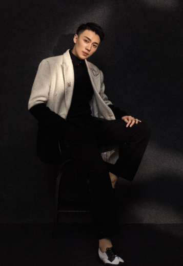 亚贝告别年度舞台，来年能否卷土重来？