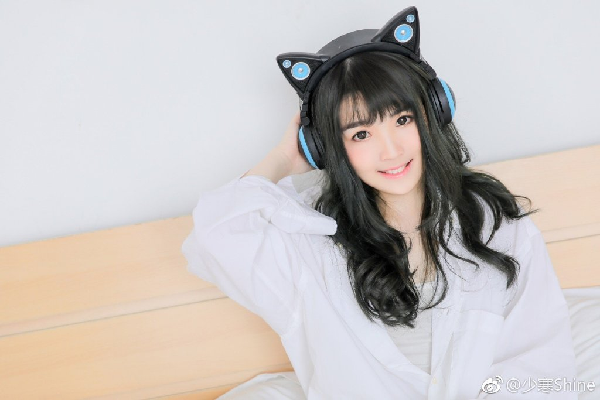 美若天仙！少寒白衬衫写真来袭