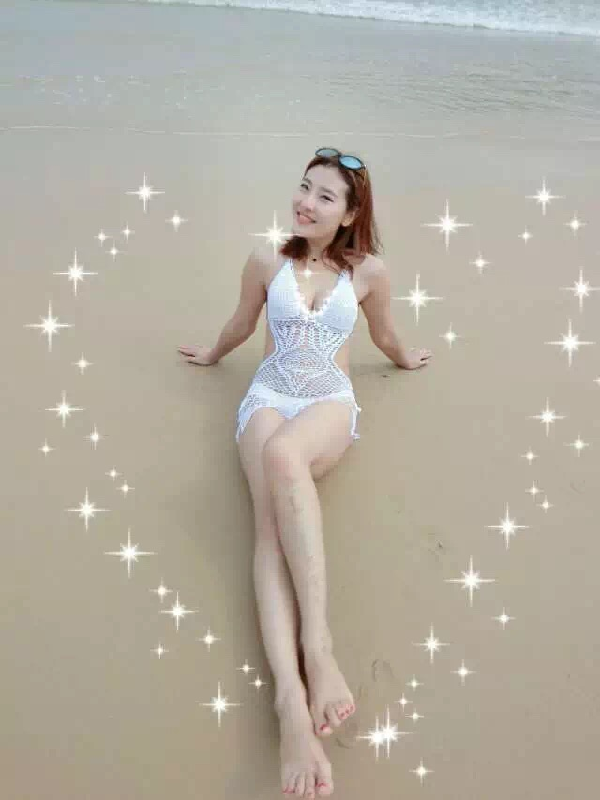 界奈·怡燃，沙滩比基尼照片集