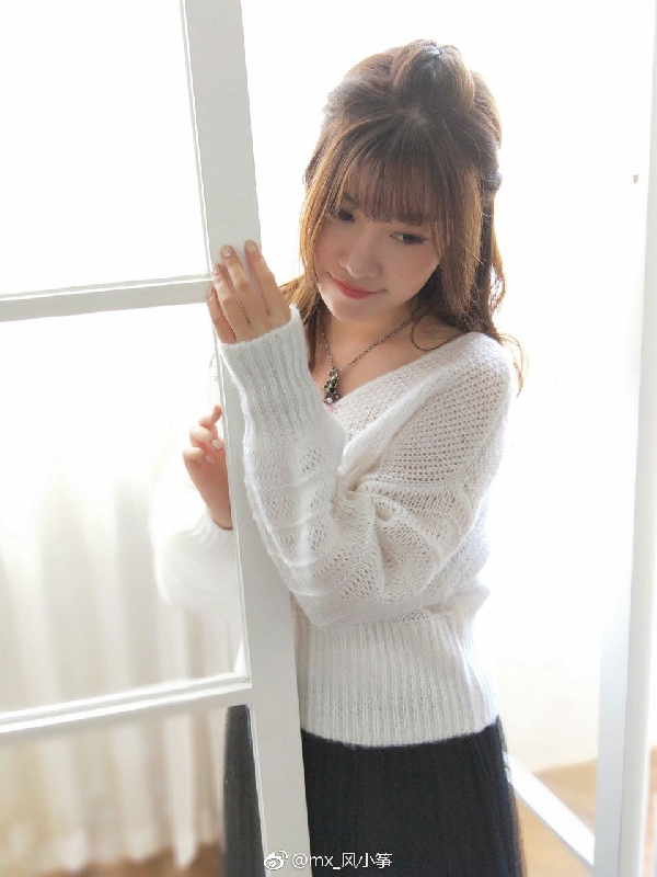 花容月貌！风小筝邻家少女写真