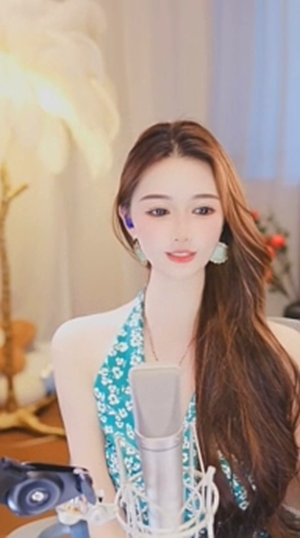 我忠心耿耿，全心全意，绝不心在曹营心在汉