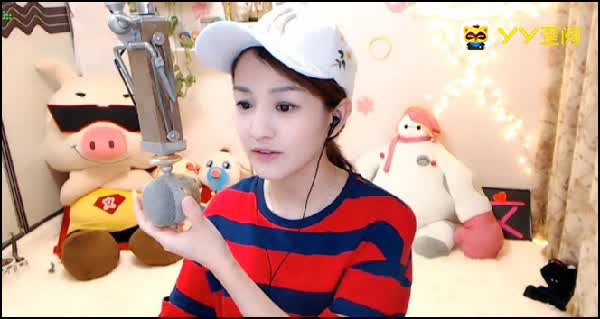 文儿拍写真尺度太大，被吓坏