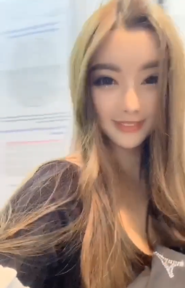我做过你的偶像，是我一生的荣光