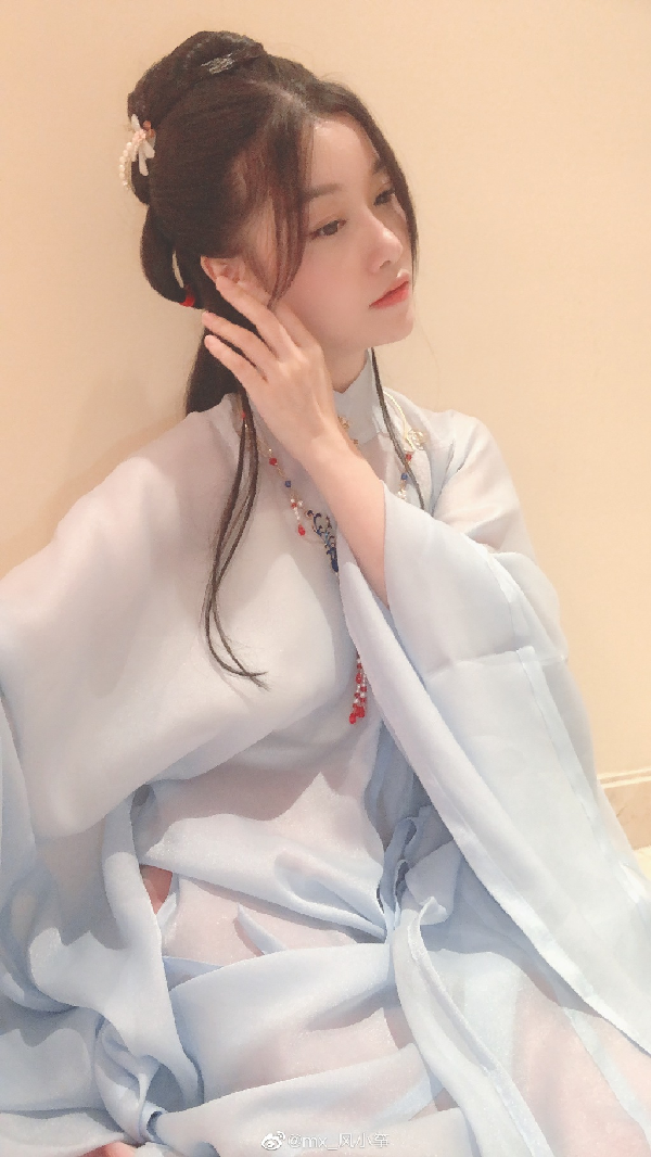 花容月貌！风小筝古装照唯美写真