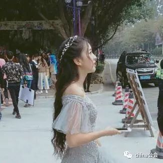 重温经典，小小呵第一次线下红毯