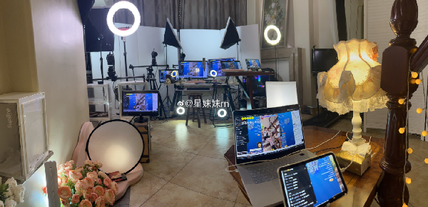 星妹妹生日庆，众豪回归热度暴涨