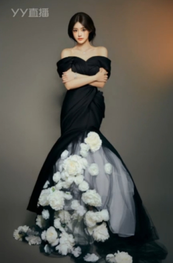 兰梦莎最新写真分享，美！