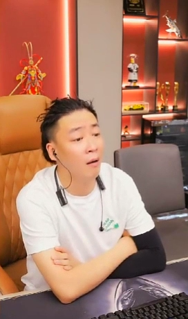 我可能是唯一让挺哥赔钱的！