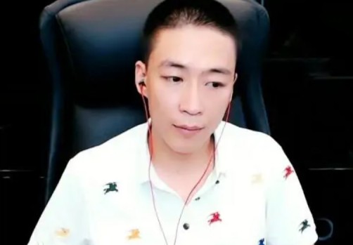 刘一手欢乐斗大战雪儿！