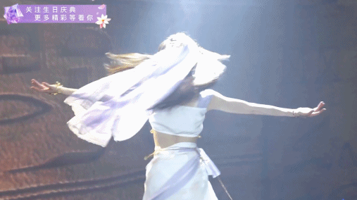 惊鸿舞开场，杠杠生日舞会惊艳！