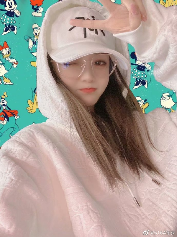 不看后悔！金发沈佳玉你绝没见过