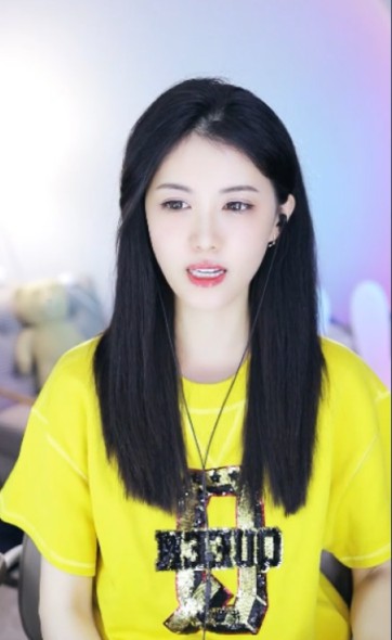 小金娃退去电母光环，心态非常好