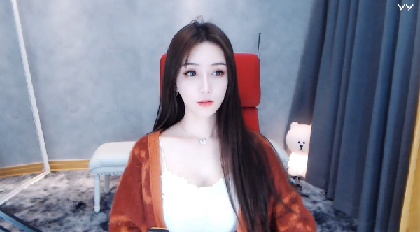 简单搭配，晓晓女神气质尽显！
