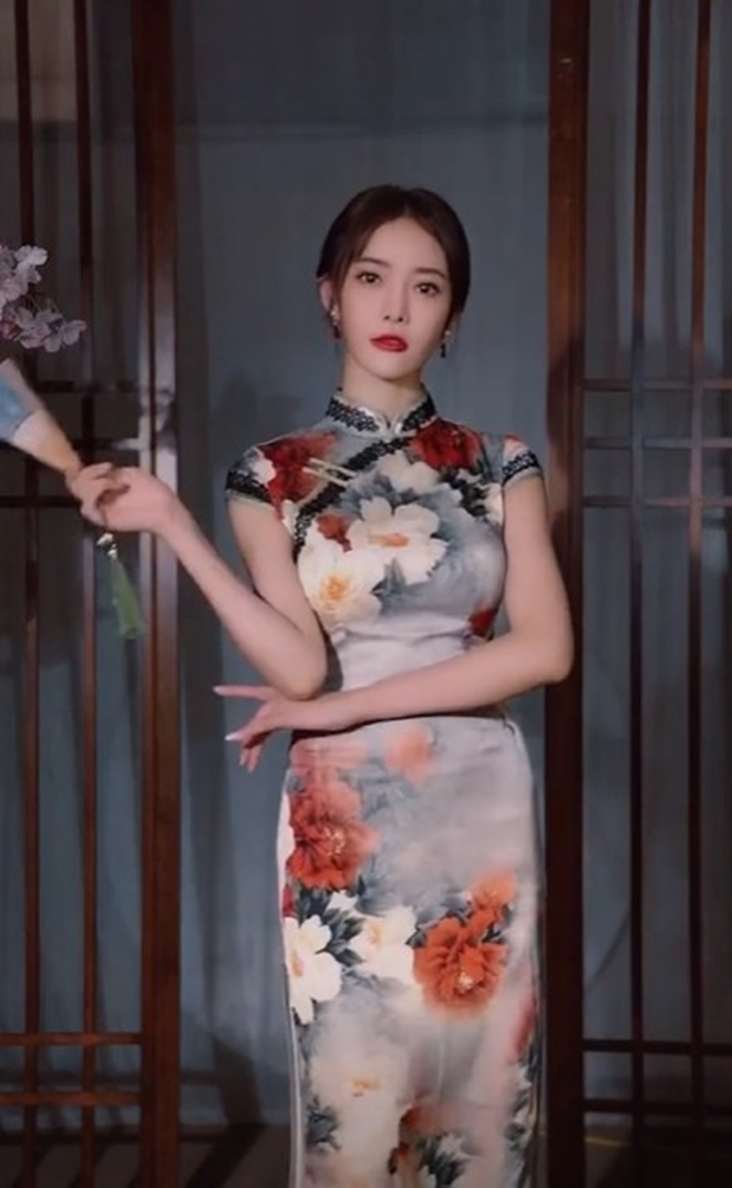 出去逛一圈，芮甜甜损失好几千万