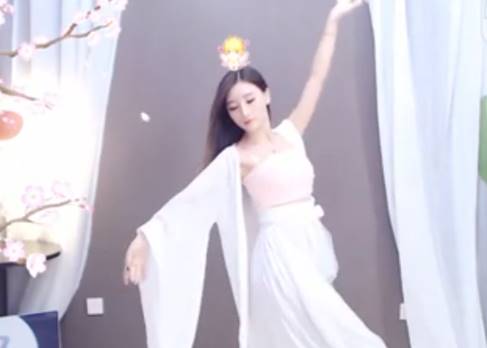 又吃饱，小猫咪是超持久的电母
