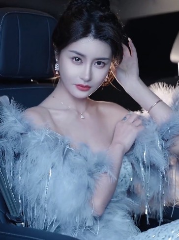 太狠，兰梦莎独得8722万票