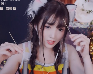 少寒这是把彩虹穿在了身上吗？