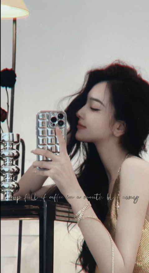 美神降临，媚娘超柔美自拍！