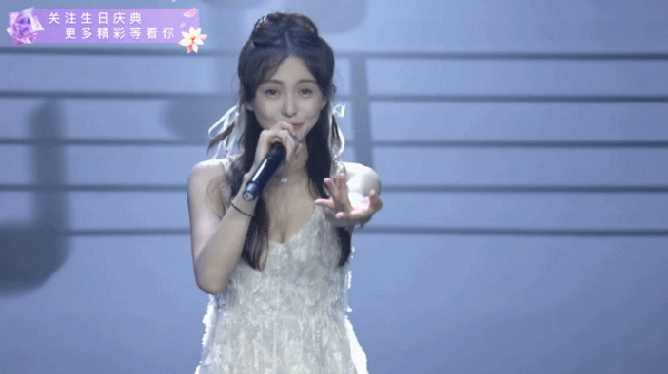 惊鸿舞开场，杠杠生日舞会惊艳！