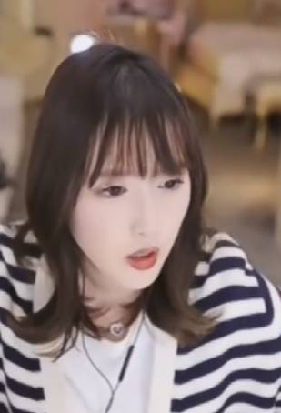 丸子晒近200万后台