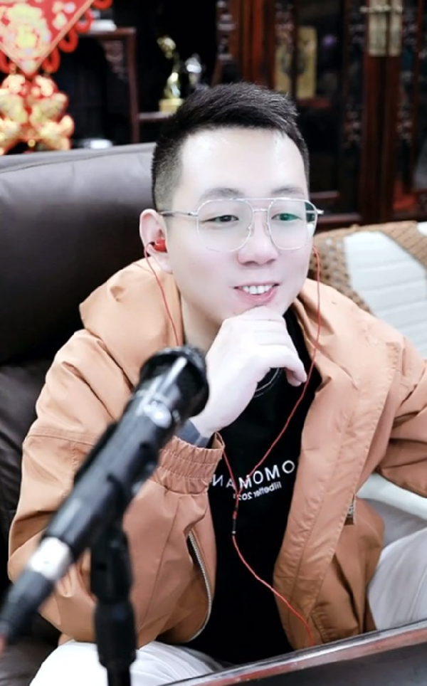 王小源十万秒榜心悦电母陪游西藏