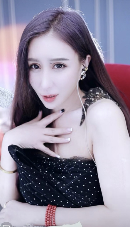 电台&爬宠女王上线，快来围观！