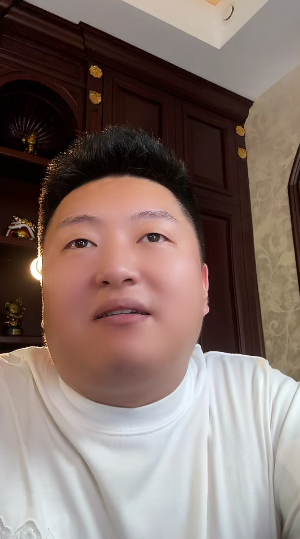 小洲晒家中货架，快赶上百货超市了