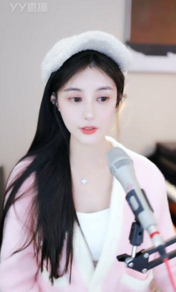 兰梦莎爆亲妹妹照片，缺妹夫吗？