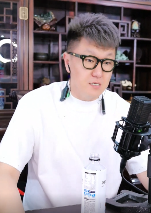 神豪哦哦哦，一直都是全网刷礼物天花板