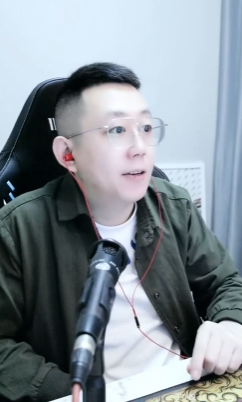 YY日报：佛刷951？0战甜与蓝