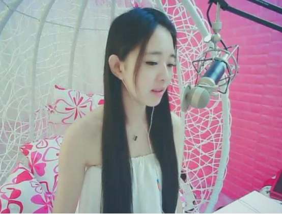 发哥签小小呵回本没？她已揭晓答案