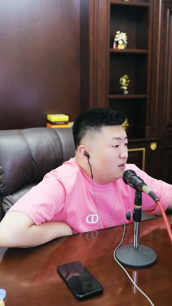 小洲：仍然有可能跟YY续约