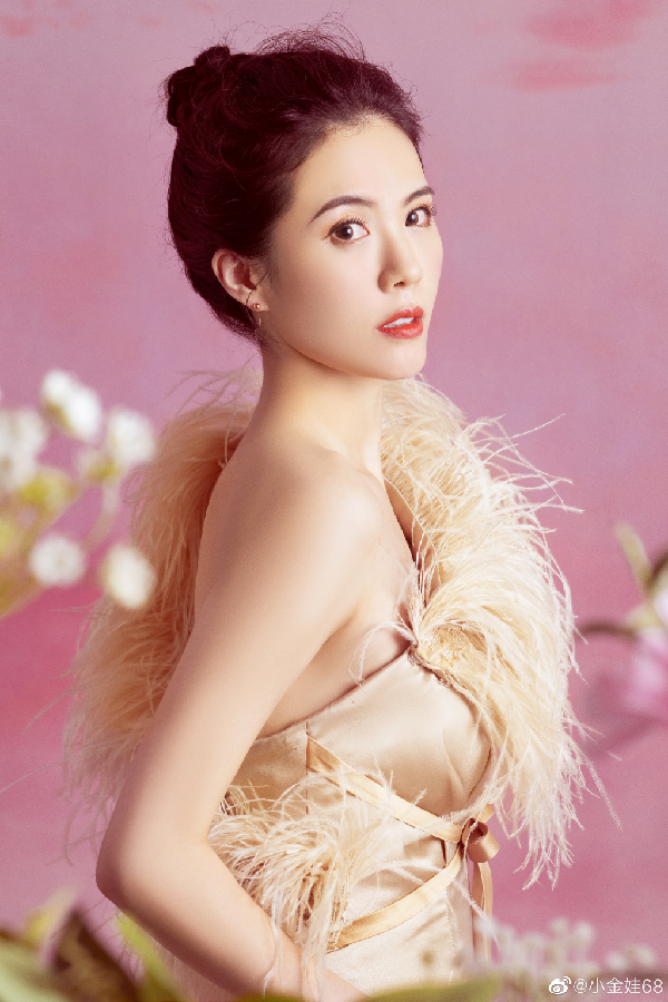 风华绝代！小金娃礼服写真来袭