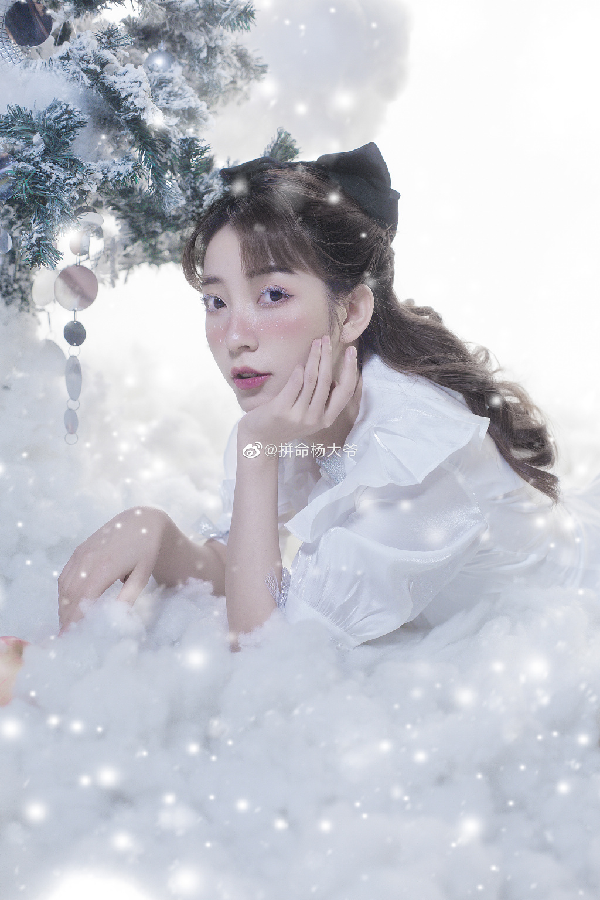 雪精灵！杨大爷写真，女神气质尽显