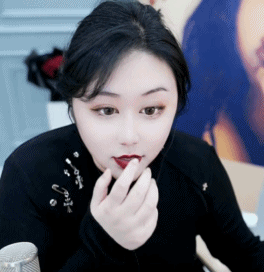 qjy告白微凉点击小小呵，大渣女