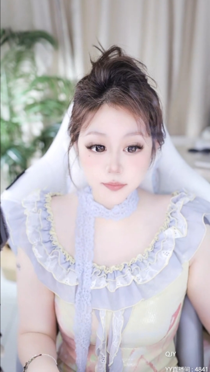 QJY蜕变后的颜值太权威！