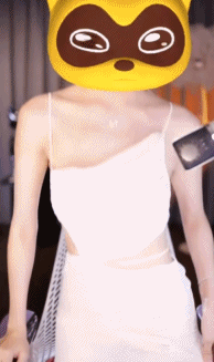 芮甜甜吊带长裙，绝美好身材！