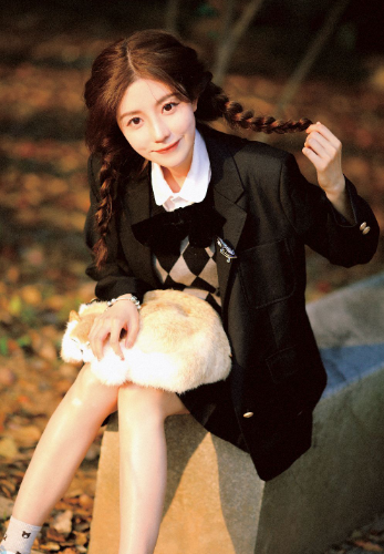 神豪尤哥出手，王小樱夺5星头条