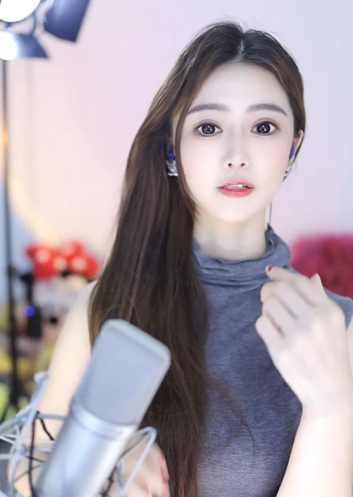 小苹果曾获空城哥力挺，实力暴涨