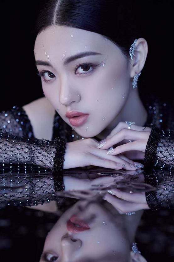 天降神豪，一代电母钰儿再次起航