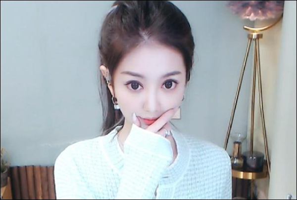 三度捧杯，她是女音组的常青树