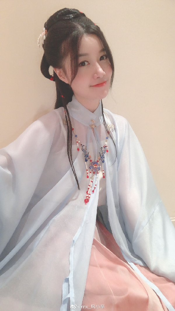 花容月貌！风小筝古装照唯美写真