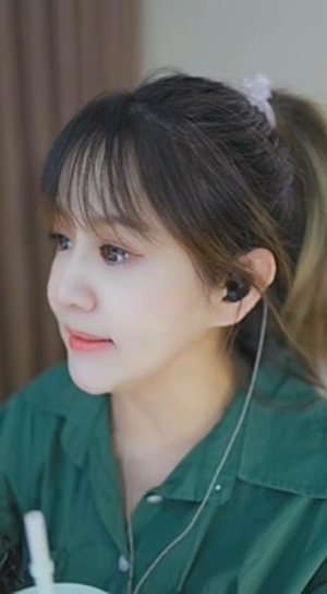 生日办不办？文儿直言不好意思圈粉丝