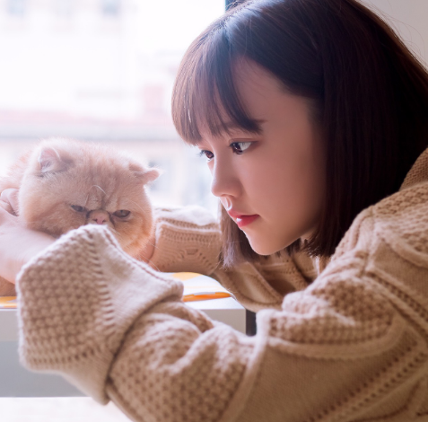 可爱呆萌！饭思思甜美写真来袭