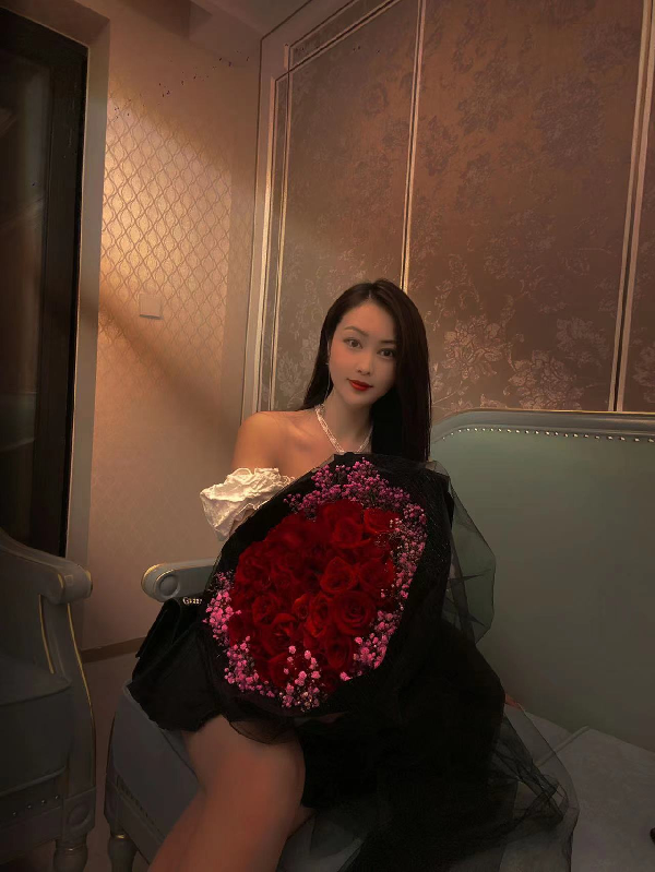 主播推荐：她很迷人